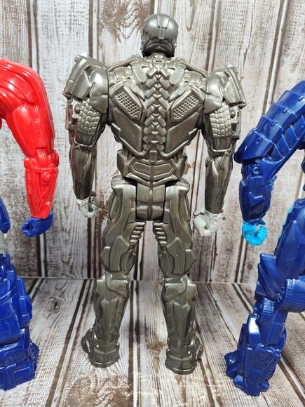 Transformers lot of 3 Autobot Drift, Decepticon Lockdown, Autobot Optimus Prime - Picture 7 of 11